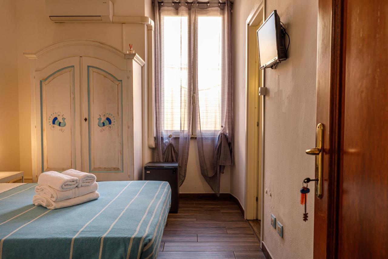 Onlyrooms I - Central & Quiet Area Cagliari Exteriör bild
