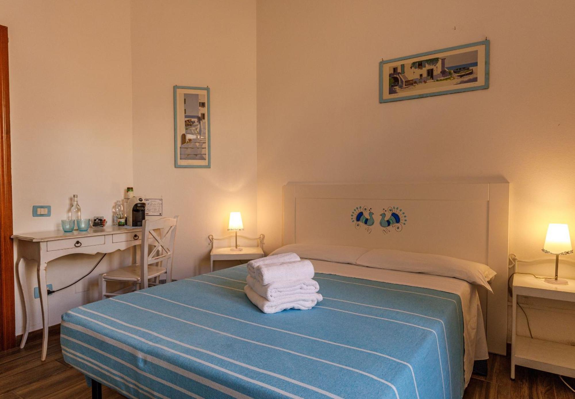 Onlyrooms I - Central & Quiet Area Cagliari Exteriör bild